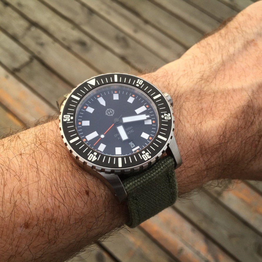 時計 HELM Vanuatu Helm Vanuatu Titanium Watch - Durable, Stylish Luxury