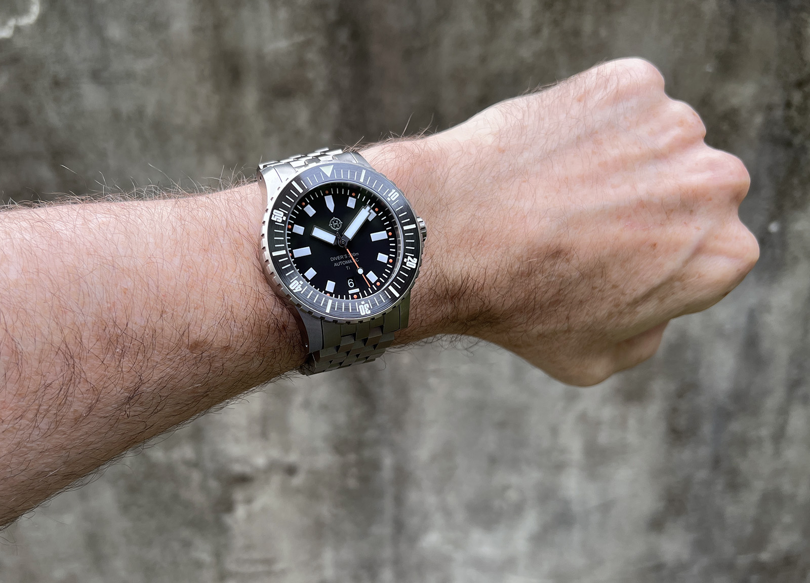 時計 HELM Vanuatu Watch Review | Helm Watches Vanuatu – WatchReport.com