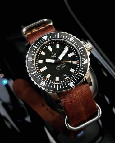 Helm canvas strap sale